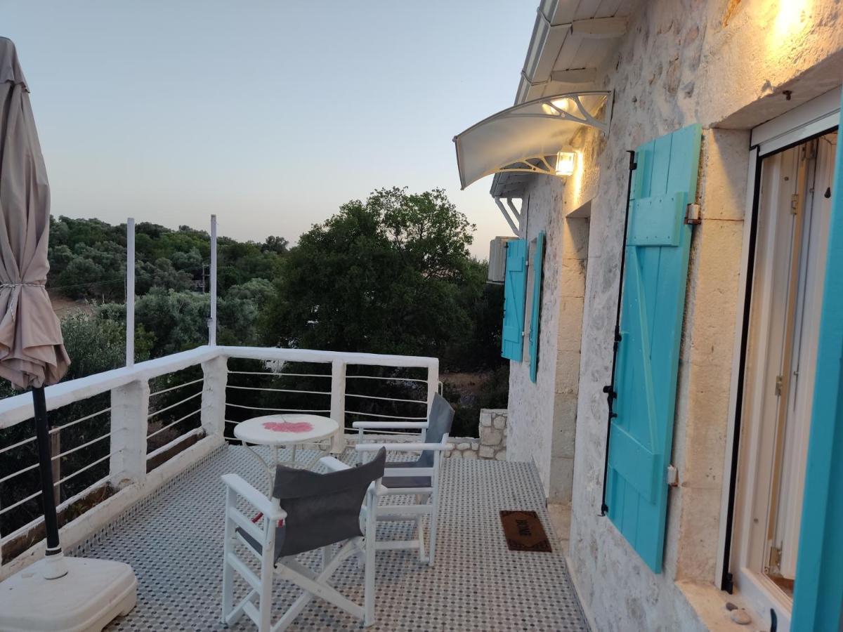 Stathis Guesthouse Fternon Exterior photo