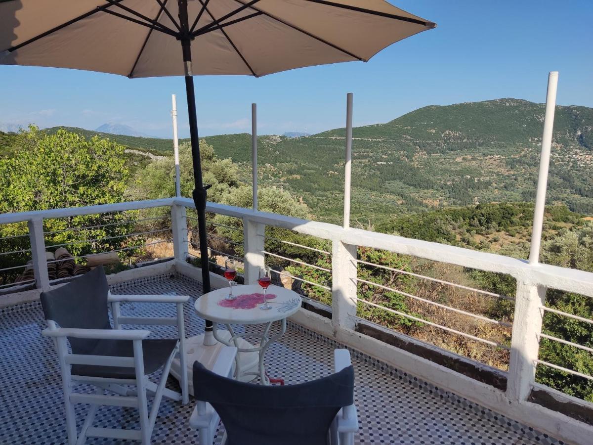 Stathis Guesthouse Fternon Exterior photo